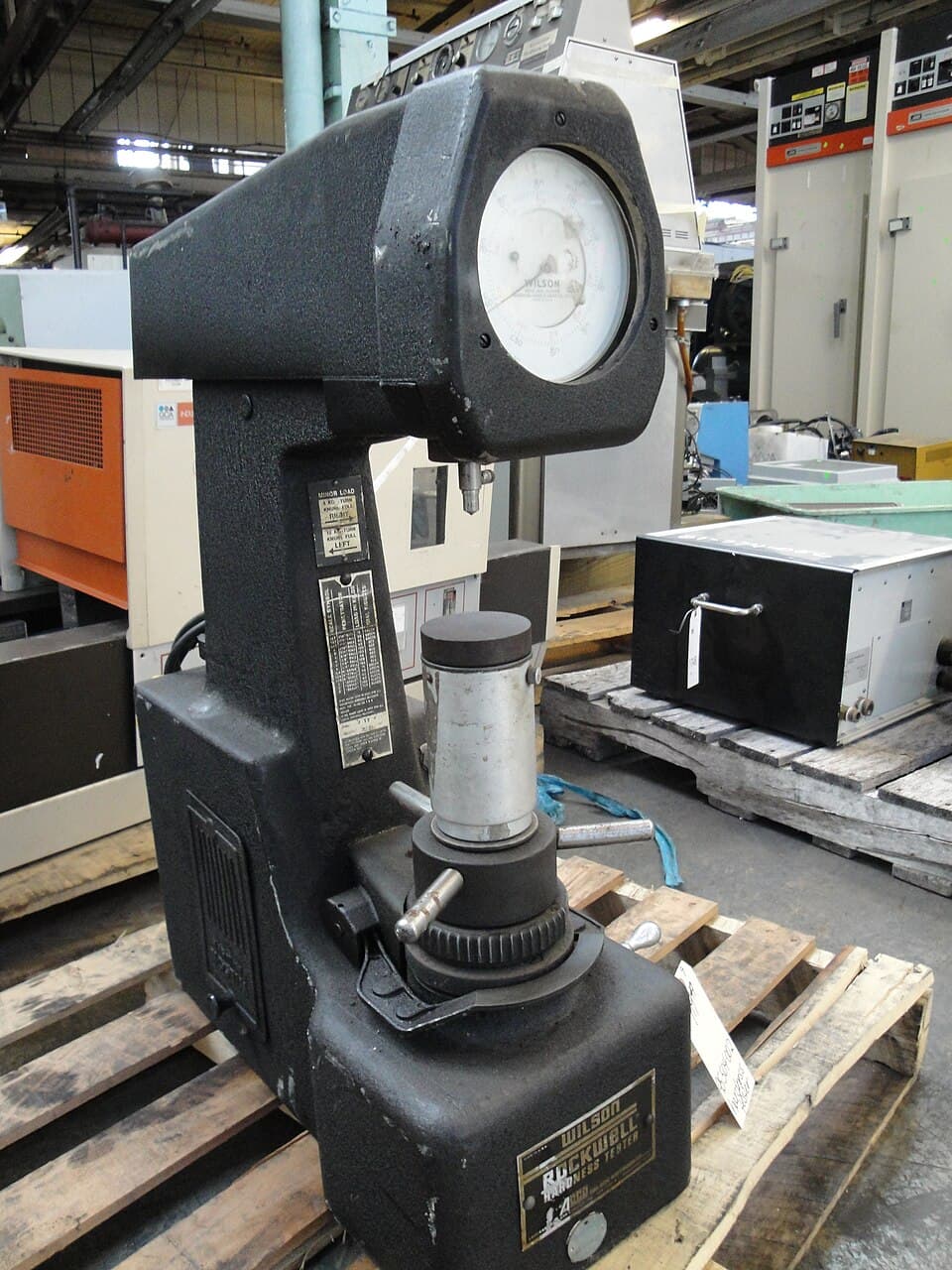 Rockwell hardness tester used for metal mechanical property verification